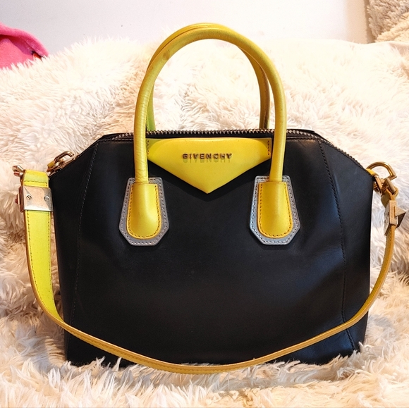 Givenchy Handbags - Givenchy Tricolor Calfskin Leather Small Antigona Bag